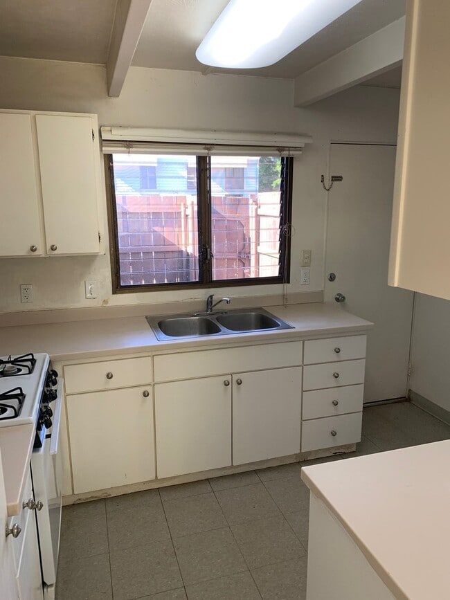 Building Photo - 3 Bedroom Pu'u Heleakala