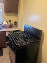 Building Photo - 66 Lee Ave