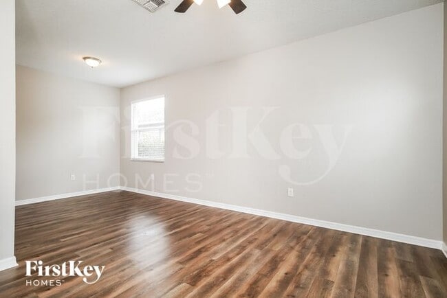 Building Photo - 15349 Montesino Dr