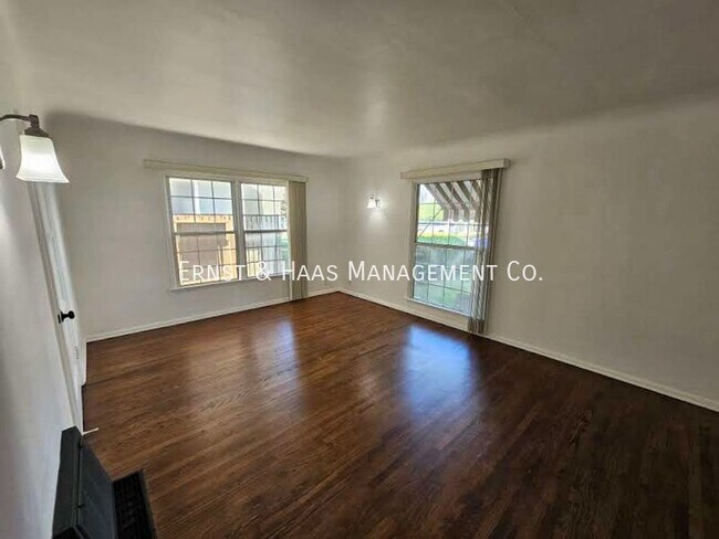 Foto del edificio - 3640 2nd St
