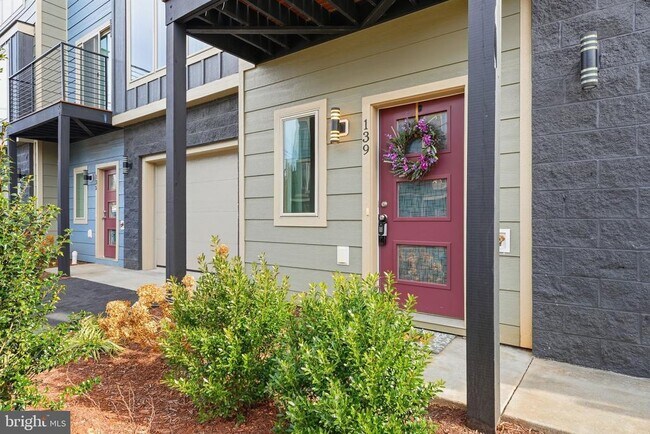 Foto del edificio - 139 Oak View St