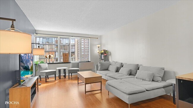 Foto del edificio - 801 S Plymouth Ct