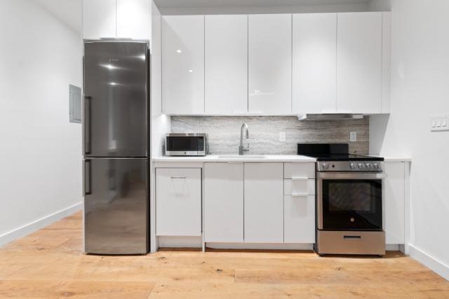 Foto principal - 3 bedroom in New York NY 10011