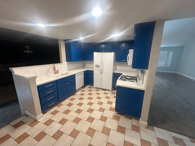 Building Photo - 1709 Badger Way