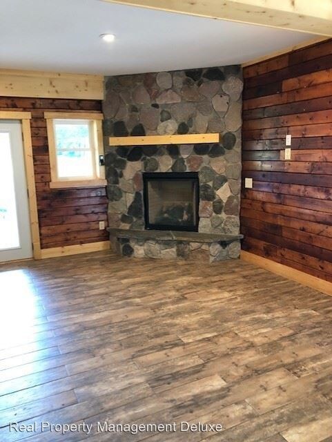 Building Photo - 3 br, 2 bath House - 10426 Ossiwinamakee Rd