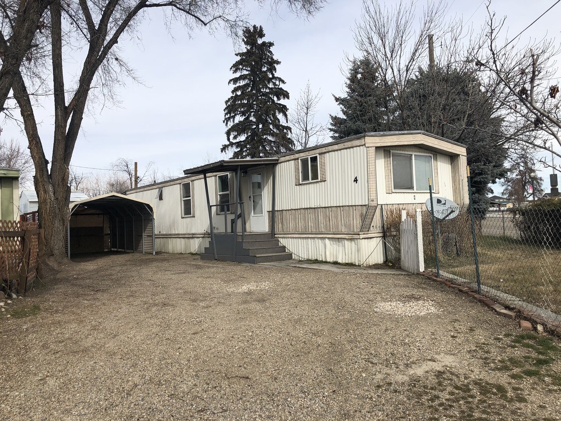 Primary Photo - 321 E Idaho St