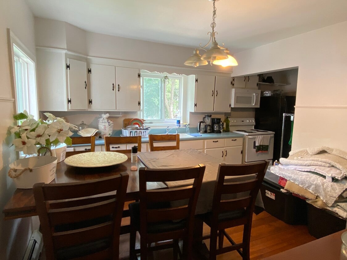 Dinning in kitchen - 21 Royall St