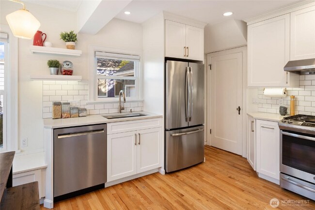 Foto del edificio - 9716 Dayton Ave N