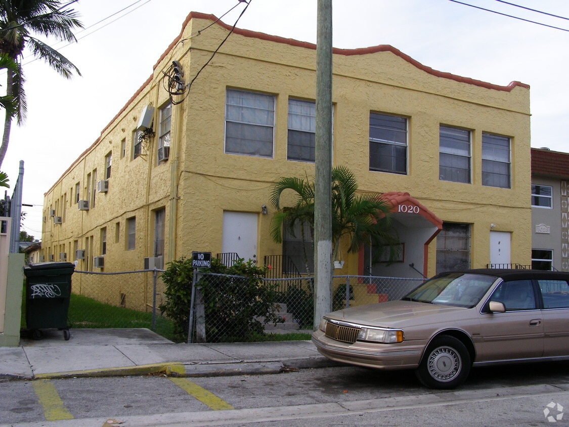 Building Photo - 1020 SW 2nd St