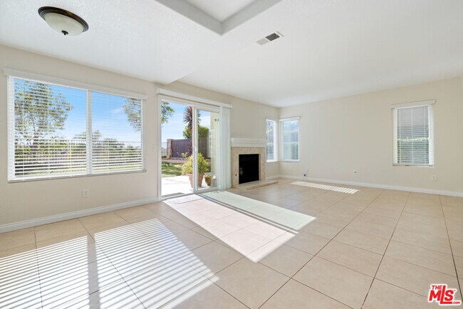 Foto del edificio - 24862 Barclay Ln