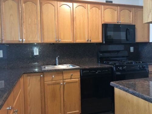 Foto del edificio - 1203 River Rd