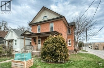 Building Photo - 4784 2nd Ave