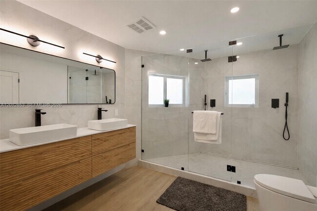 Foto del edificio - 2416 NE 19th Terrace
