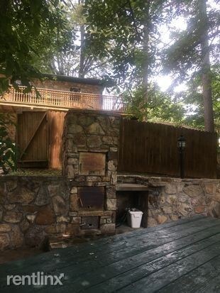 Primary Photo - 4 br, 2 bath House - 2563 Roundhouse Road