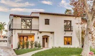 Building Photo - 152 N Orange Dr