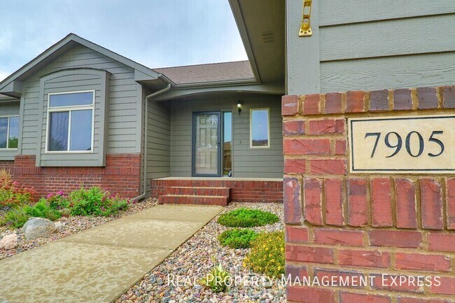 Foto del edificio - 7905 S Grass Creek Dr
