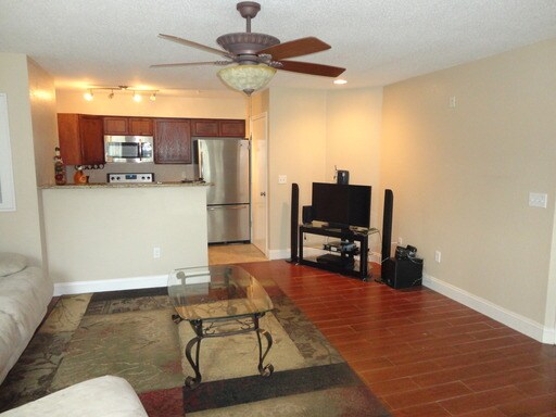 Building Photo - 4103 Tropical Isle Blvd