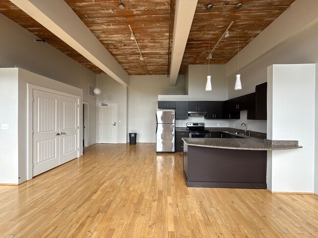 Interior Photo - Greystone Lofts