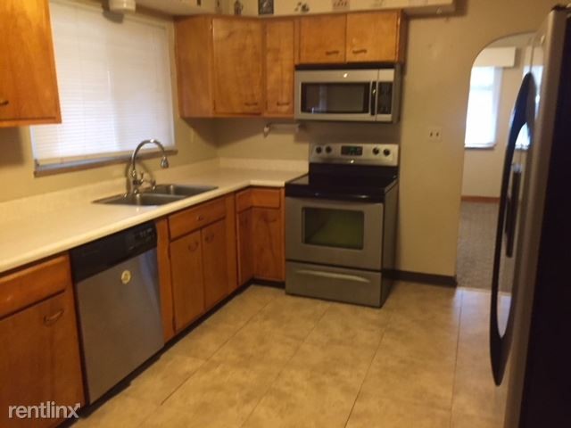 Foto del edificio - 4 br, 2.5 bath House - 110 Green Oak Dr