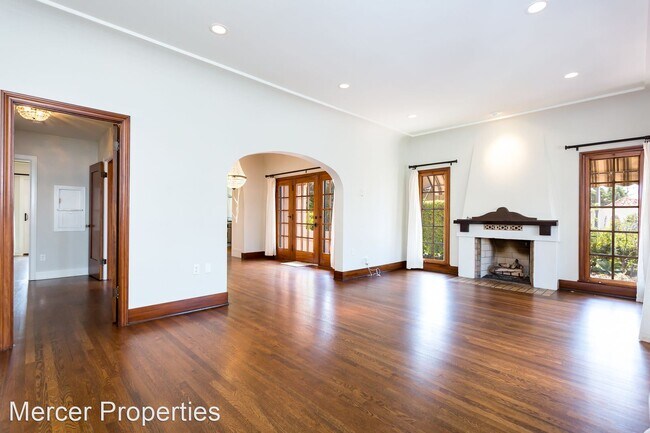 Building Photo - 3 br, 2 bath House - 5011 Kensington Drive