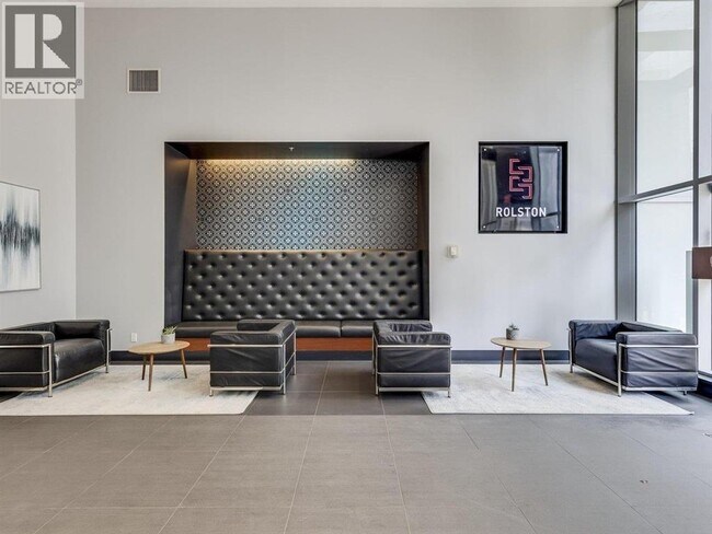 Photo du bâtiment - 1325 Rolston St