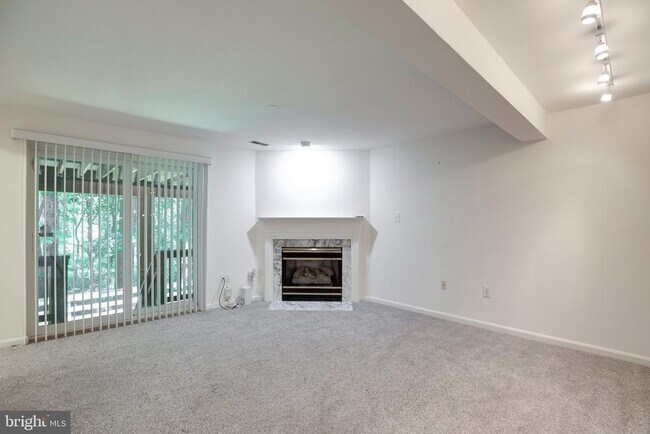 Foto del edificio - 3105 Sutherland Hill Ct