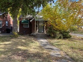 Building Photo - 13500 Penrod St