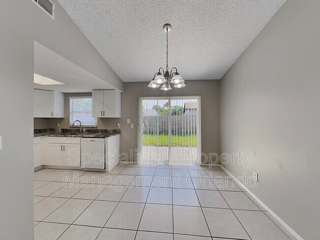 Building Photo - 11309 Darlington Dr