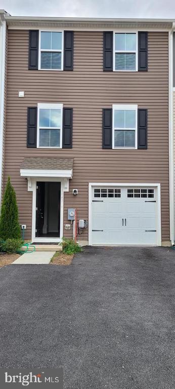 Foto principal - 1047 Wickersham Wy