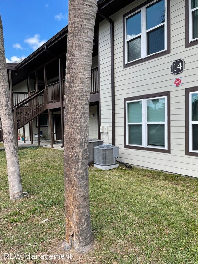 Foto principal - 2 br, 2 bath House - 14202 Sandalwood Drive