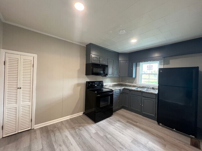 Foto del edificio - MOVE-IN Special*$250 off first month's ful...