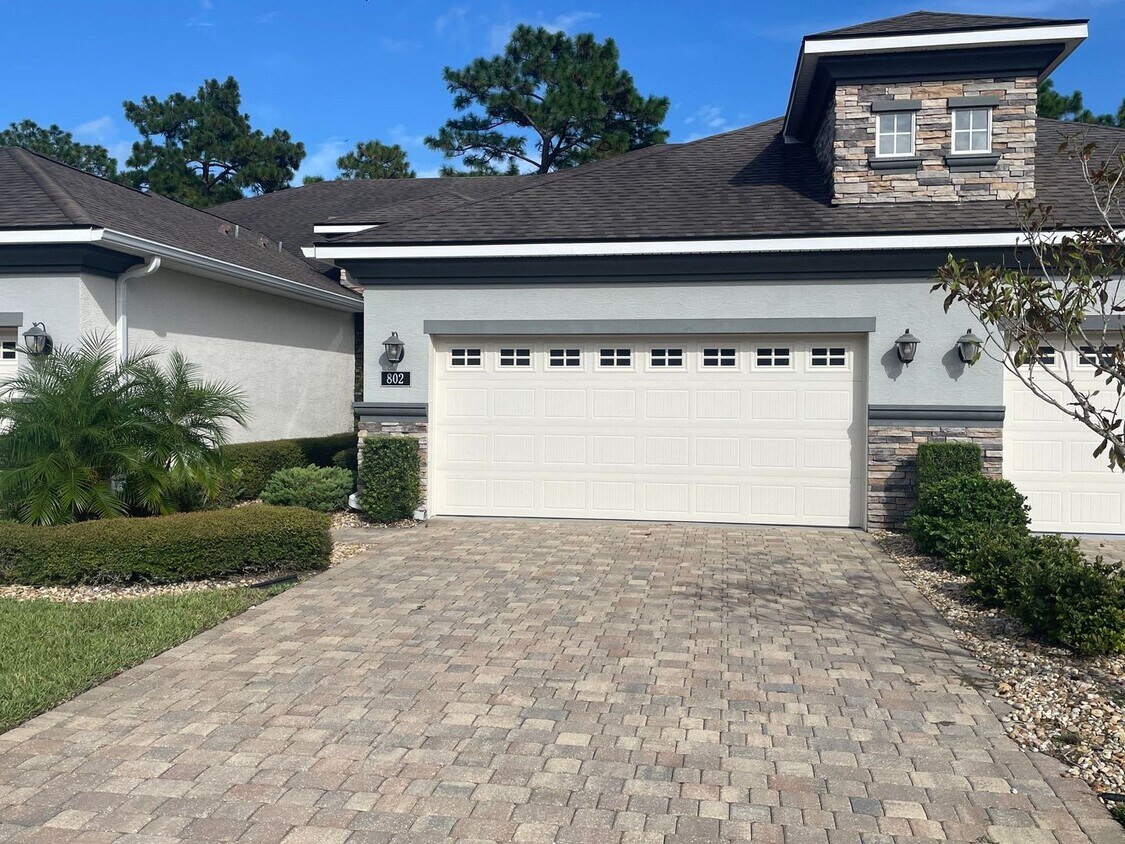 Foto principal - Beautiful 3 Bedroom 3 Bathroom home in Pla...