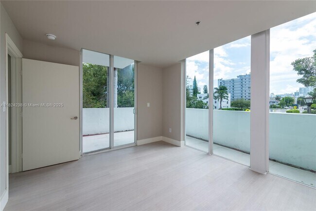 Foto del edificio - 1428 West Ave