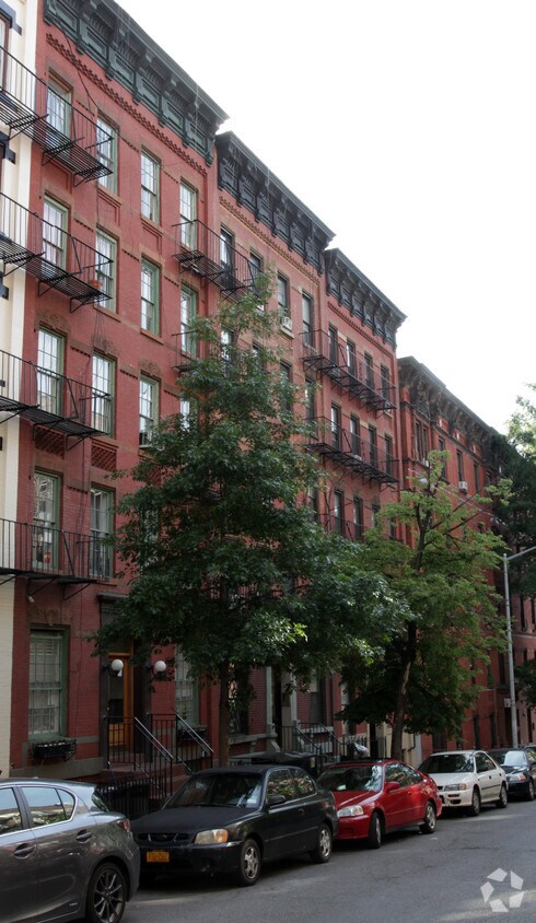 Foto del edificio - 231 E 89th St