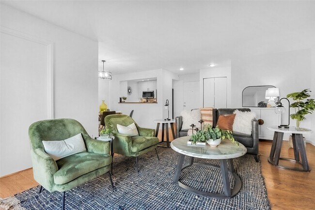 Foto del edificio - 613 4th Ave W