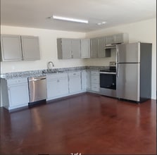 Building Photo - 1809 8th Ave