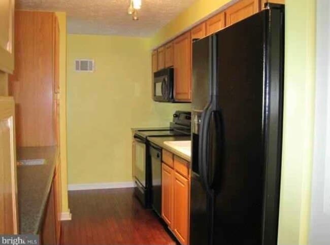 Building Photo - 730 Heather Ridge Dr
