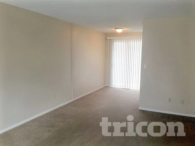 Foto del edificio - 4680 Noche Ln