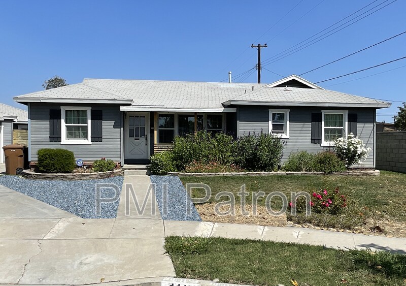 Primary Photo - 1412 Naples Pl