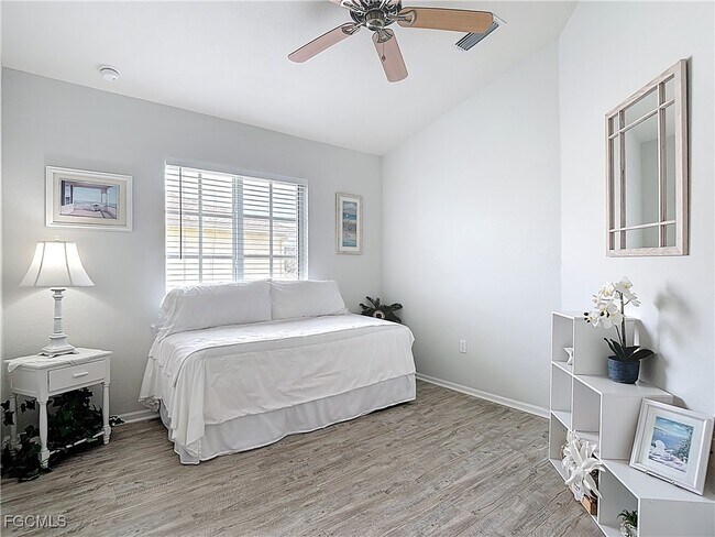 Foto del edificio - 13140 Broadhurst Loop