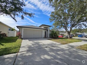 Building Photo - 27519 Sky Lake Cir