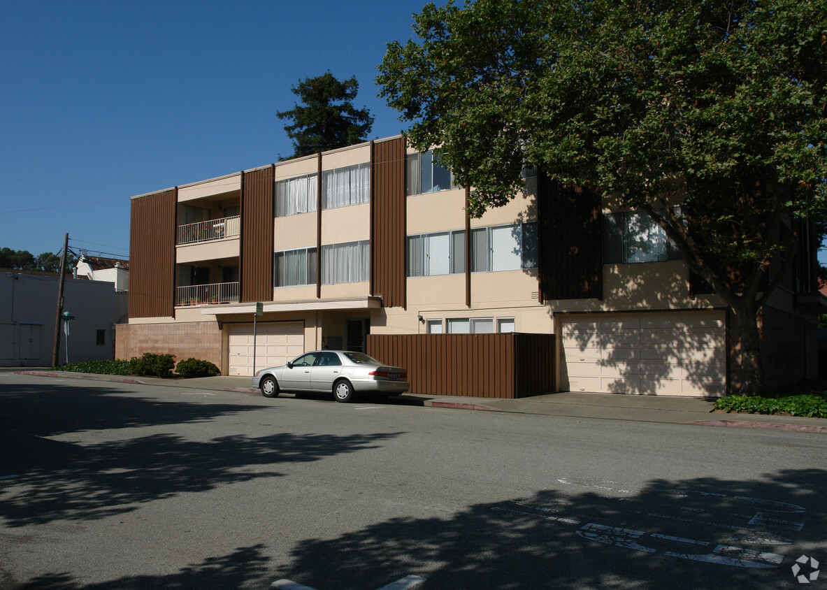 Building Photo - 101 Twenty-Fourth