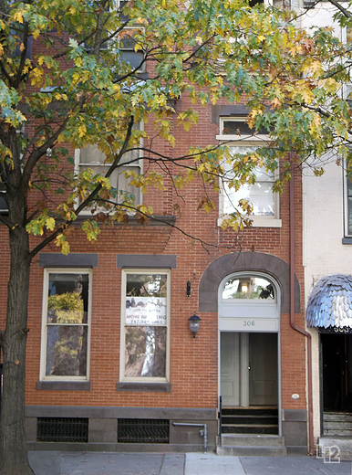 Building Photo - 306 N 2nd St