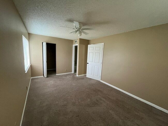Building Photo - 4941 Sable Pine Cir