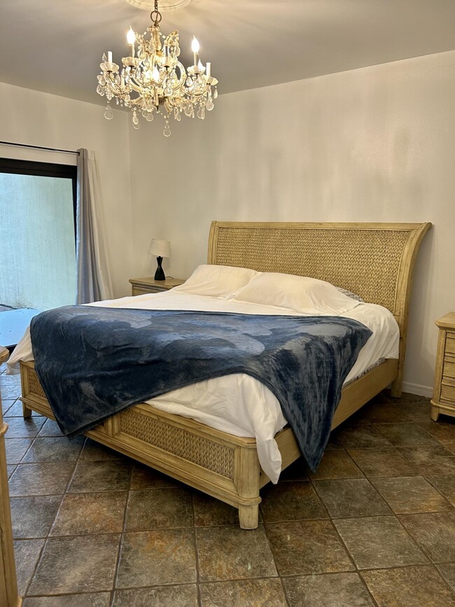 Foto del edificio - 12745 Westhampton Cir