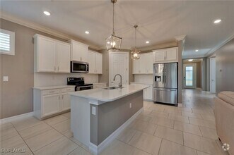 Building Photo - 14704 Stillwater Way