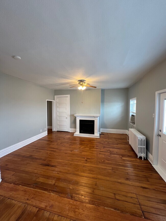 Building Photo - 1403 Grandview Ave