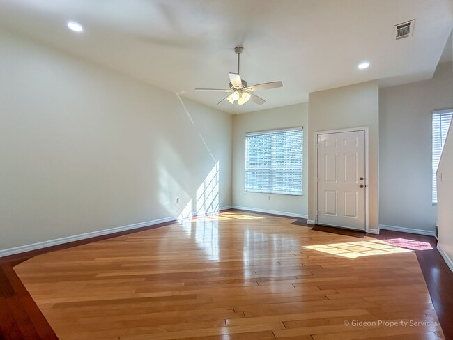 Foto del edificio - Beautiful 2/2.5 in Plantation Villas