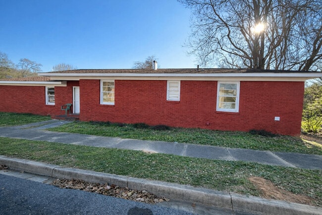 Building Photo - 8122 Rugby Ave