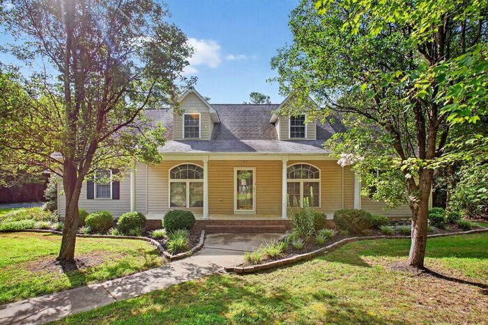 Foto principal - 19281 King James Pkwy